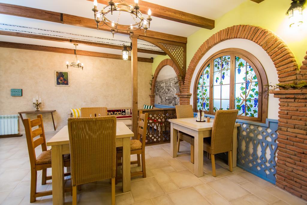 Metekhi'S Galavani Hotel ティビリシ エクステリア 写真