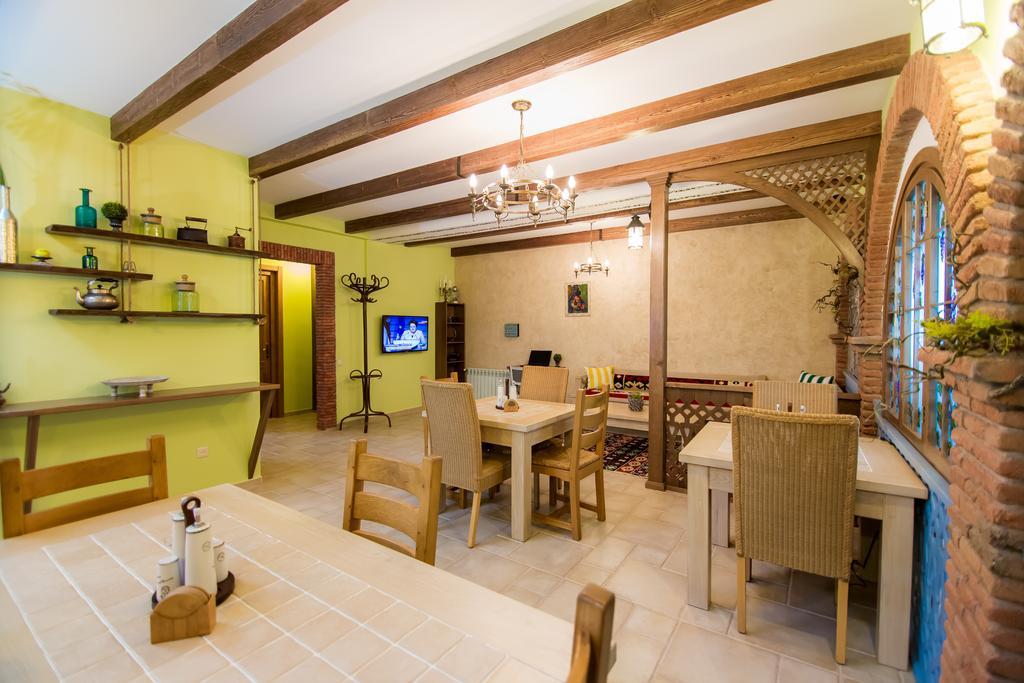 Metekhi'S Galavani Hotel ティビリシ エクステリア 写真