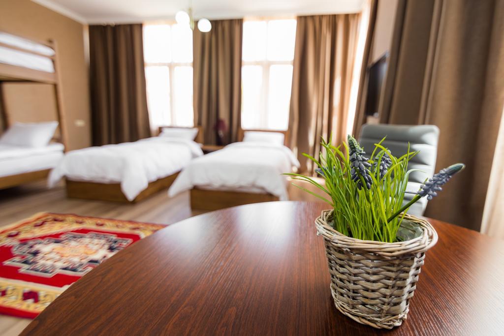 Metekhi'S Galavani Hotel ティビリシ エクステリア 写真