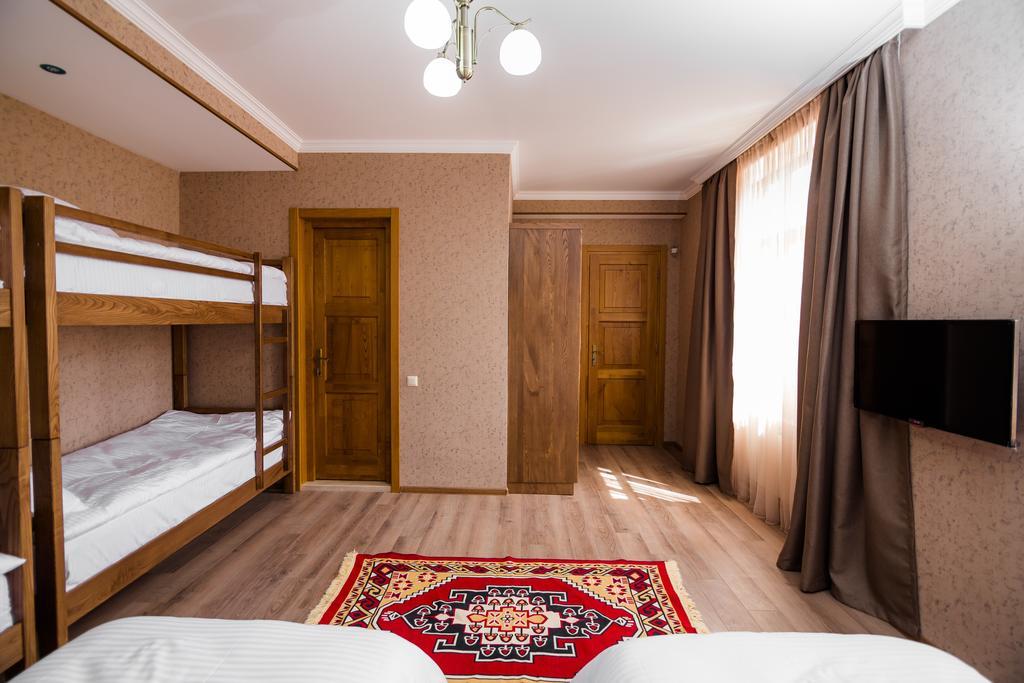 Metekhi'S Galavani Hotel ティビリシ エクステリア 写真