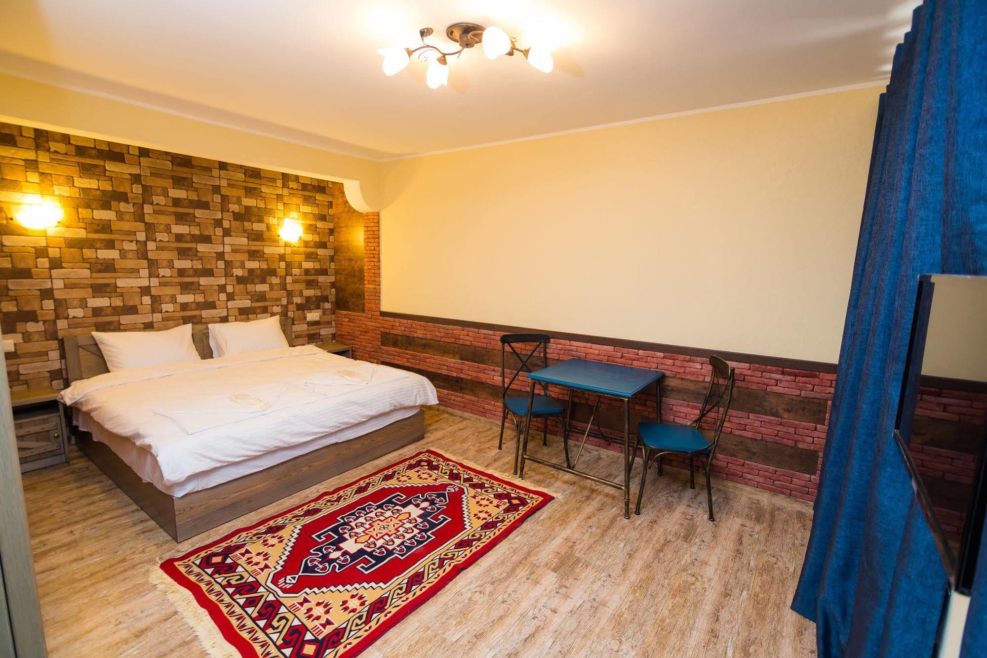 Metekhi'S Galavani Hotel ティビリシ エクステリア 写真